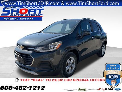 Used 2018 Chevrolet Trax LT w/ LT Convenience Package FWD image 1