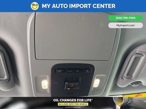 Used 2023 Toyota Camry XLE image 23