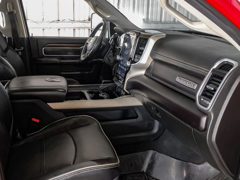 Used 2023 RAM 3500 Laramie AWD/4WD image 12