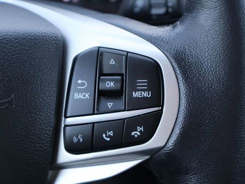 Used 2023 Ford Explorer XLT w/ Equipment Group 202A RWD image 7