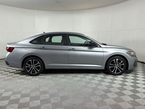 Used 2023 Volkswagen Jetta Sport FWD image 8