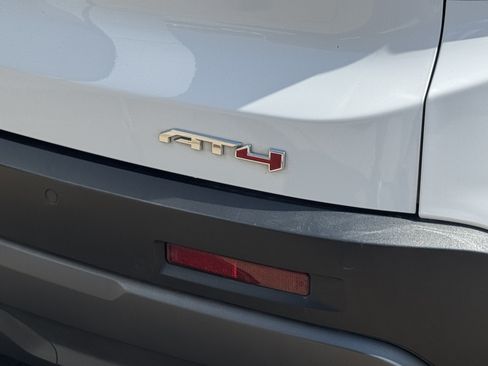 Used 2022 GMC Acadia AT4 AWD/4WD image 6
