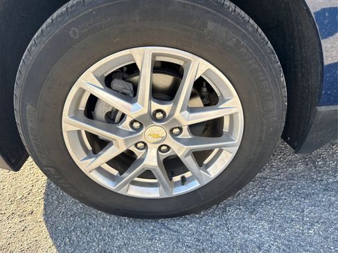 Used 2023 Chevrolet Equinox LS image 15