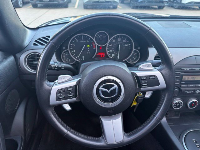 Used 2011 MAZDA MX-5 Miata Sport RWD image 12
