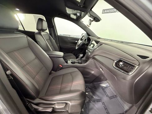 Used 2024 Chevrolet Equinox RS FWD image 17