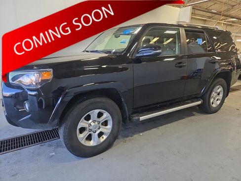 Used 2017 Toyota 4Runner SR5 Premium image 1