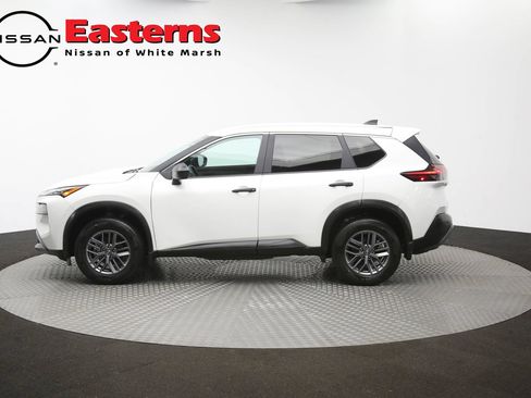 Used 2023 Nissan Rogue S AWD/4WD image 56