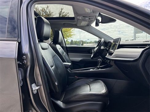 Used 2022 Jeep Compass Limited w/ Elite Group image 19