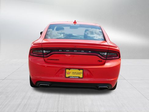 Used 2017 Dodge Charger R/T w/ Plus Group RWD image 6
