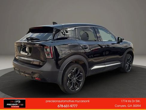 Used 2025 Nissan Kicks SR FWD image 6