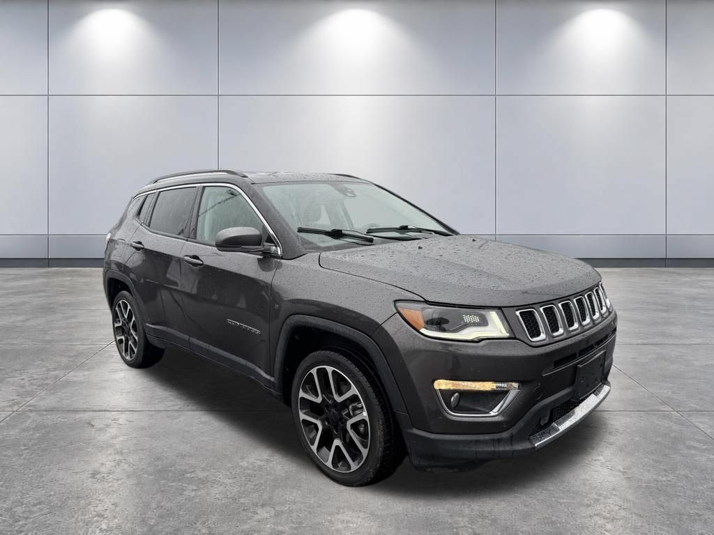 Used 2021 Jeep Compass Limited w/ Elite Exterior Group AWD/4WD image 5