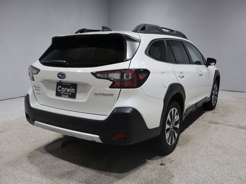 Used 2023 Subaru Outback Limited image 2