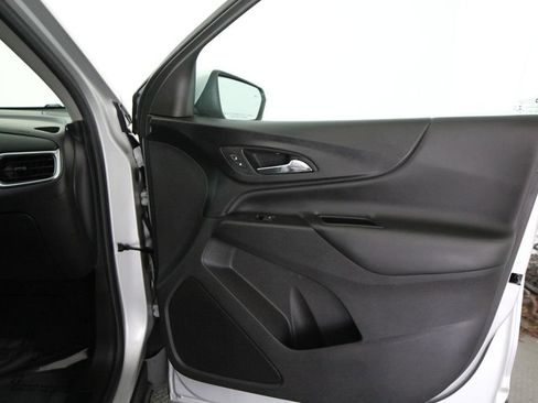 Used 2022 Chevrolet Equinox LT w/ Driver Convenience Package FWD image 52