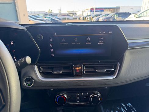 Used 2025 Chevrolet TrailBlazer LT image 21