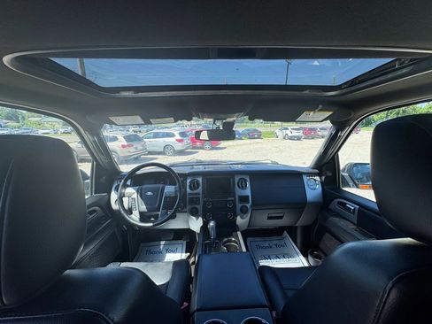 Used 2016 Ford Expedition Limited w/ Equipment Group 301A AWD/4WD image 29