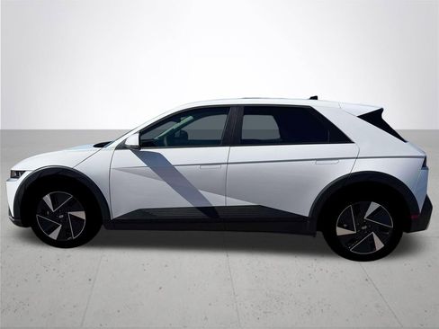 New 2026 Hyundai Ioniq 5 SE AWD/4WD image 3