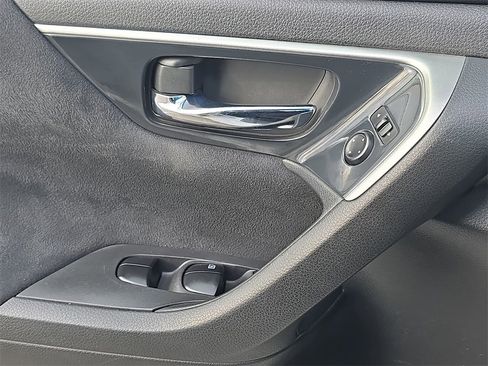 Used 2014 Nissan Altima 2.5 S image 27