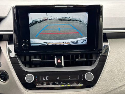 Certified 2025 Toyota Corolla LE w/ LE Premium Package FWD image 30