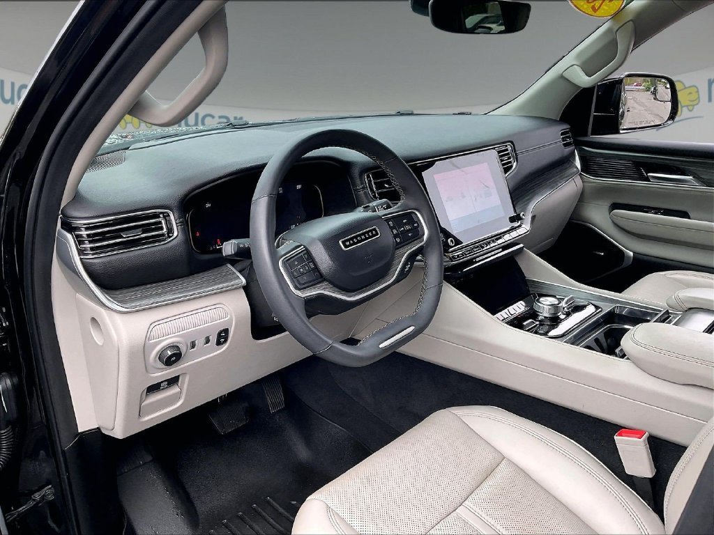 Used 2023 Jeep Wagoneer Series II w/ Convenience Group I AWD/4WD image 8