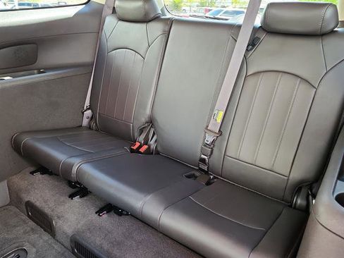 Used 2014 Buick Enclave Premium image 10