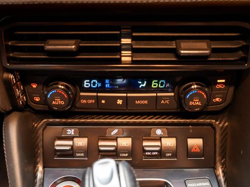 Used 2020 Nissan GT-R Premium w/ Premium Interior Package AWD/4WD image 55