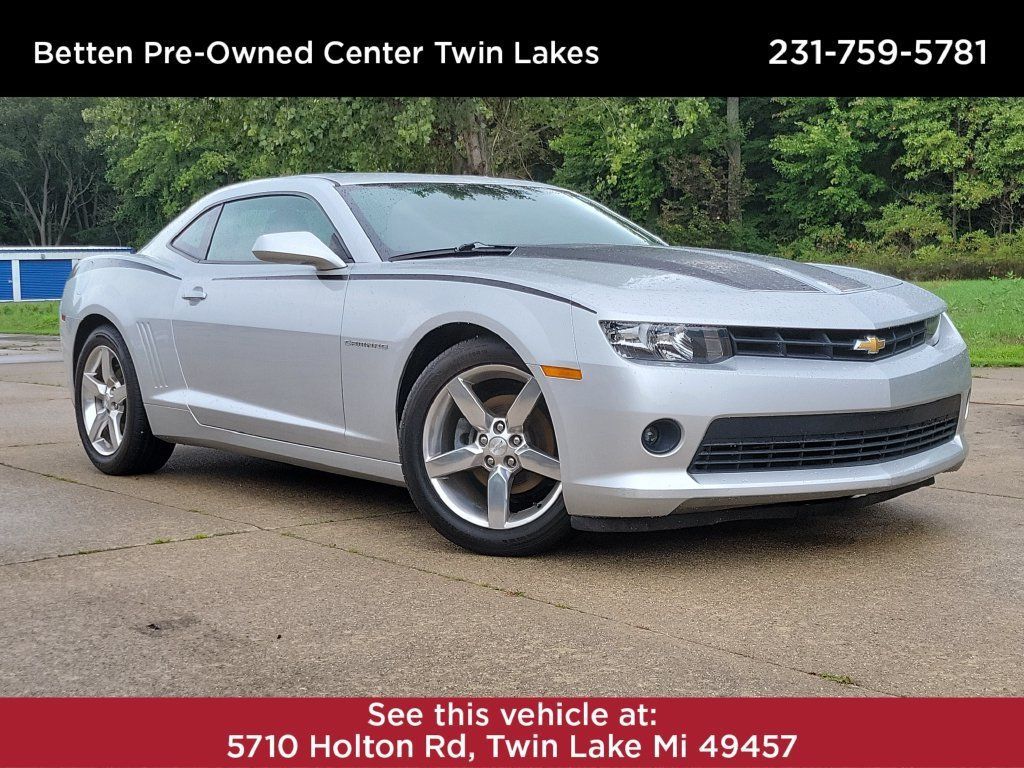 Used 2015 Chevrolet Camaro LT w/ 1LT Preferred Package RWD image 1