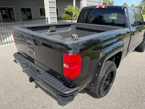 Used 2017 Chevrolet Silverado 1500 LT w/ Midnight Edition AWD/4WD image 10