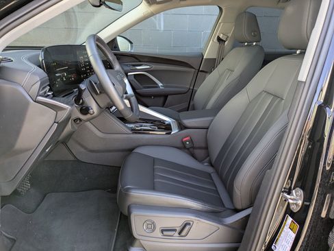 Used 2025 Audi Q5 Premium w/ Convenience Package AWD/4WD image 22