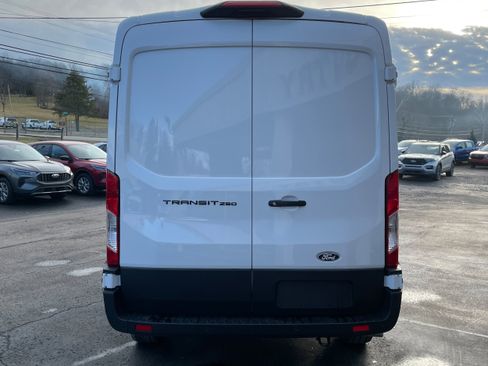 New 2026 Ford Transit 250 148 Medium Roof w/ Load Area Protection Package image 10