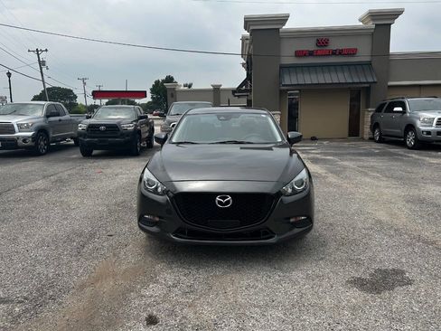 Used 2018 MAZDA MAZDA3 Sport image 2