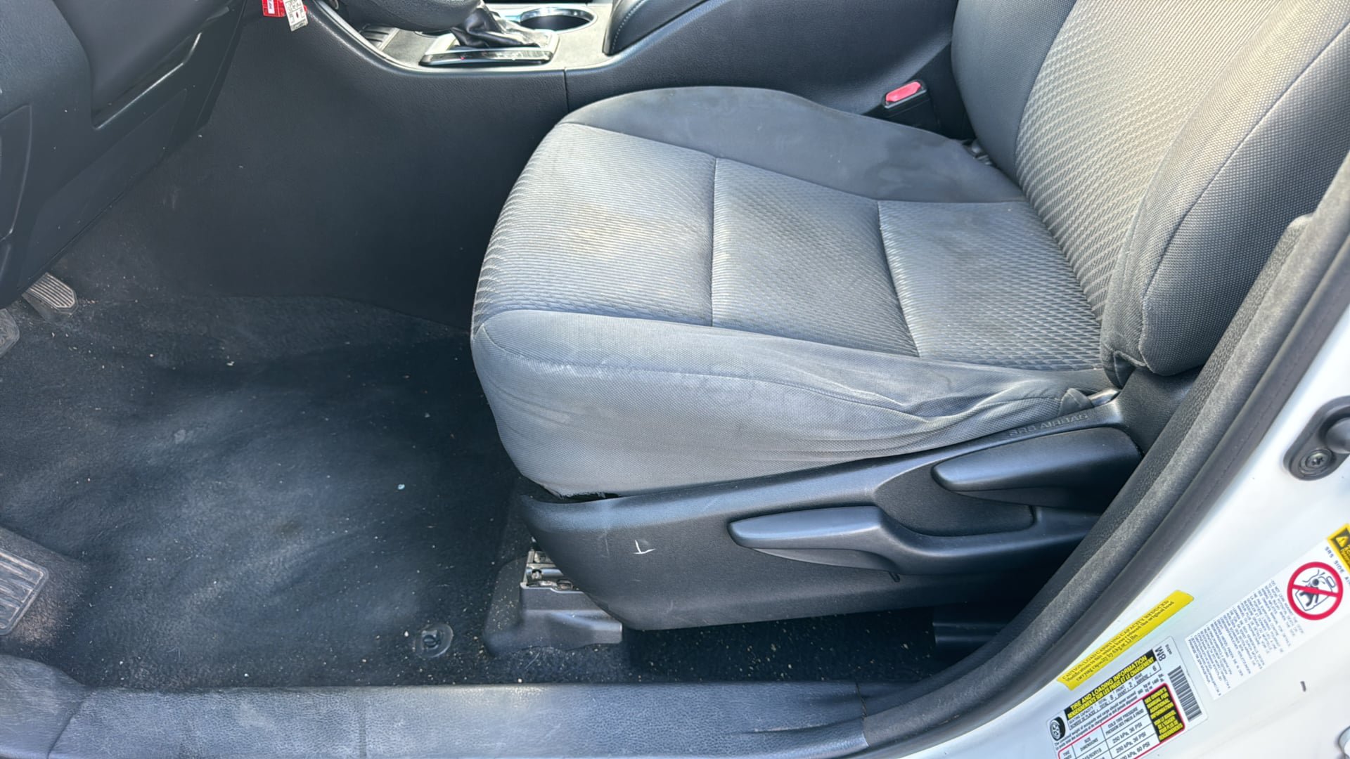 Used 2017 Toyota Highlander LE FWD image 20