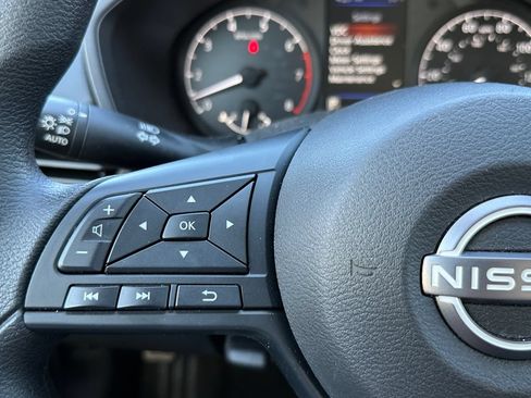 Used 2025 Nissan Altima 2.5 S FWD image 23
