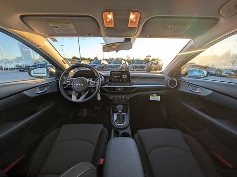 Certified 2023 Kia Forte LXS image 22