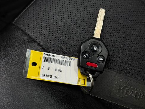 Used 2013 Subaru Outback 2.5i Limited w/ Moonroof Pkg image 39