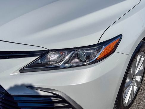 Used 2024 Toyota Camry LE FWD image 9
