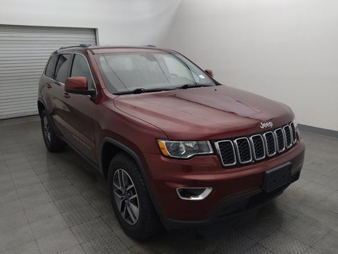 Used 2019 Jeep Grand Cherokee Laredo w/ Laredo X Package image 13