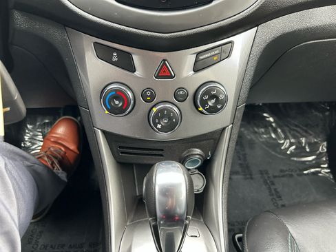 Used 2016 Chevrolet Trax LTZ AWD/4WD image 17