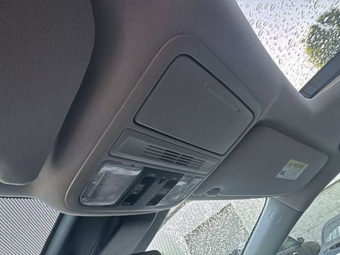 Used 2018 Honda Odyssey EX-L image 26