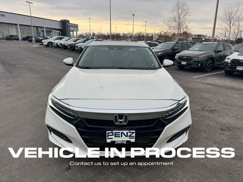Used 2019 Honda Accord Touring image 8
