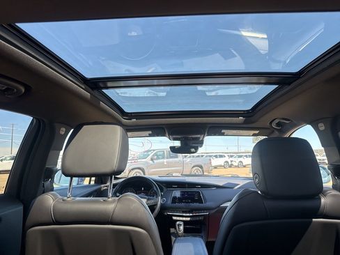 Used 2019 Cadillac XT4 Premium Luxury image 34