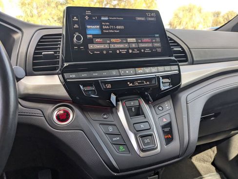 Used 2025 Honda Odyssey Sport-L image 19