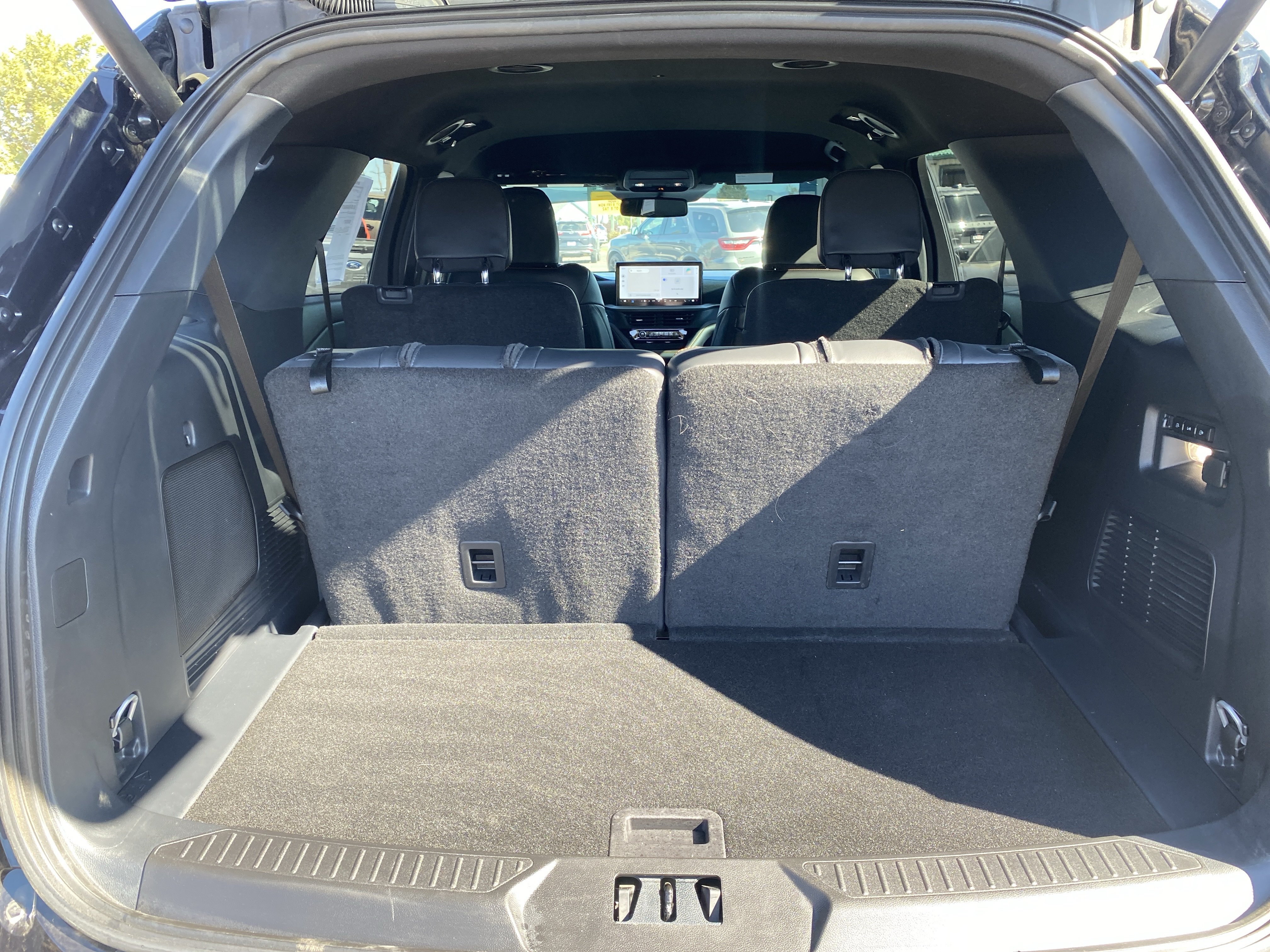 Used 2026 Ford Explorer Tremor w/ Tremor Convenience Package AWD/4WD image 28