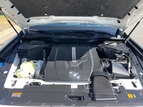 Used 2024 MAZDA CX-90 Plug-In Hybrid w/ Premium Plus image 2