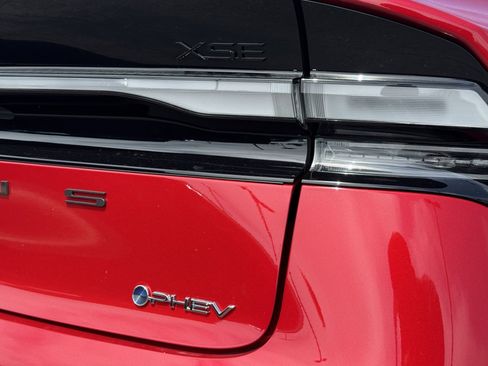 New 2026 Toyota Prius Plug-In Hybrid image 14