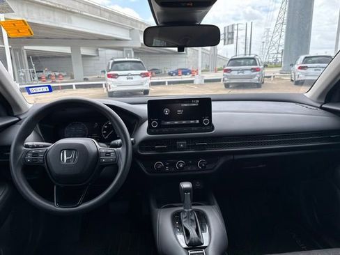Used 2025 Honda HR-V LX image 7
