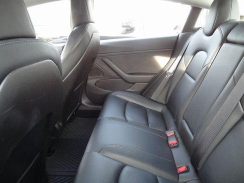 Used 2020 Tesla Model 3 Long Range image 8