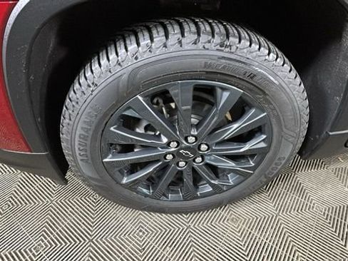 Used 2023 Chevrolet Traverse RS AWD/4WD image 10
