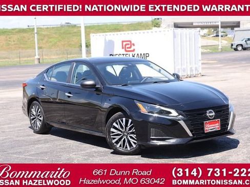 Certified 2025 Nissan Altima 2.5 SV FWD image 1