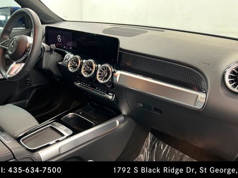 Certified 2026 Mercedes-Benz GLB 250 4MATIC image 24