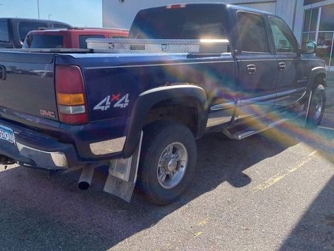 Used 2002 GMC Sierra 2500 4x4 Crew Cab HD w/ SLT Marketing Option Pkg image 3